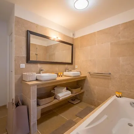In Great Location - Saint-tropez ! * Saint-Tropez