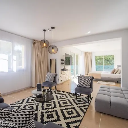 In Great Location - Saint-tropez ! Villa